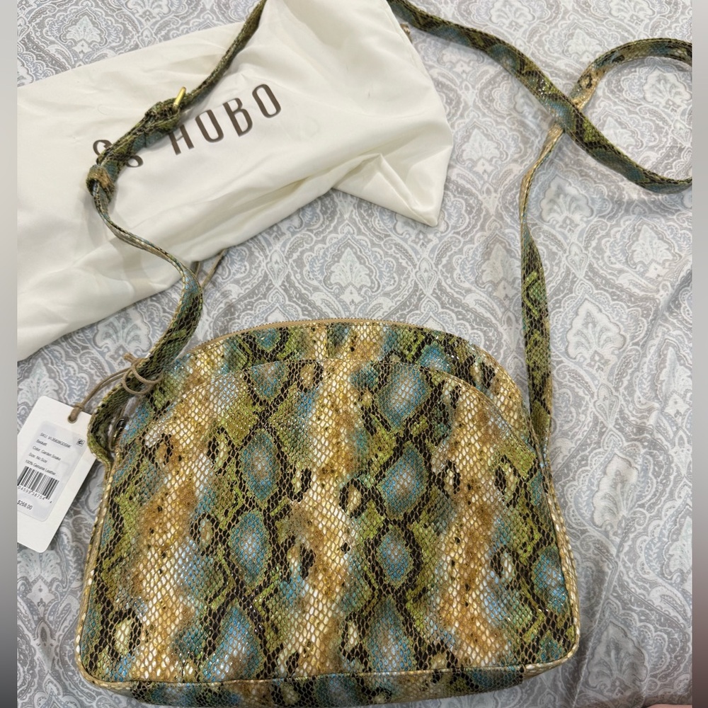 Hobo crossbody NWT